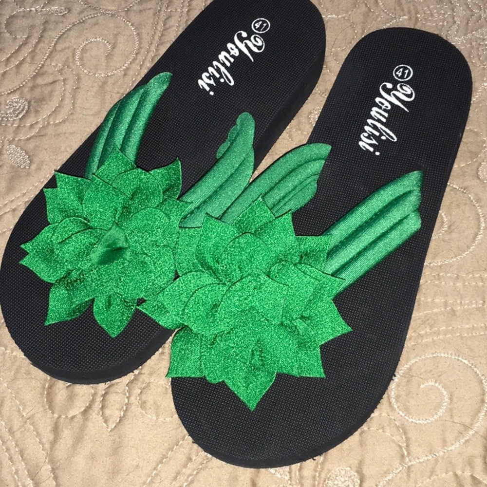Green Floral Women's Sandals